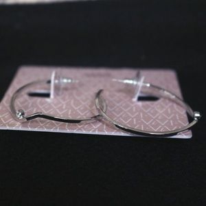 Curvy Hoop 1.5" diameter Earrings